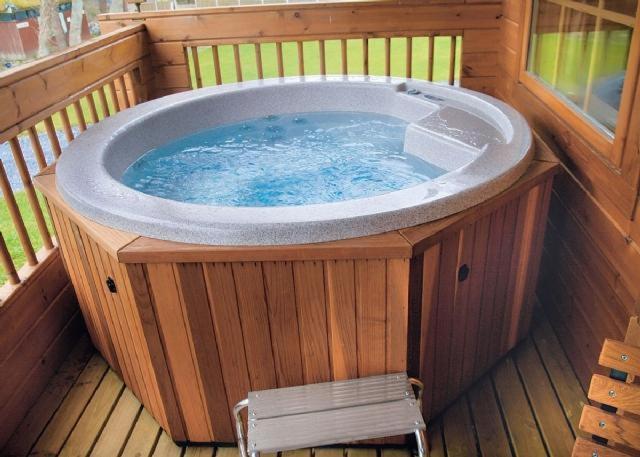 Luxury 3 Bedroom, 3 Bathroom Lodge With Hot Tub Llanbedr  Exterior photo