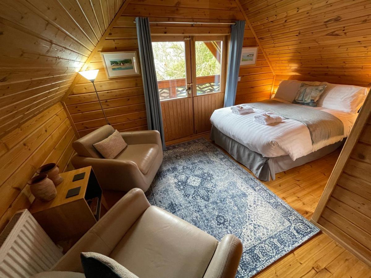 Luxury 3 Bedroom, 3 Bathroom Lodge With Hot Tub Llanbedr  Exterior photo